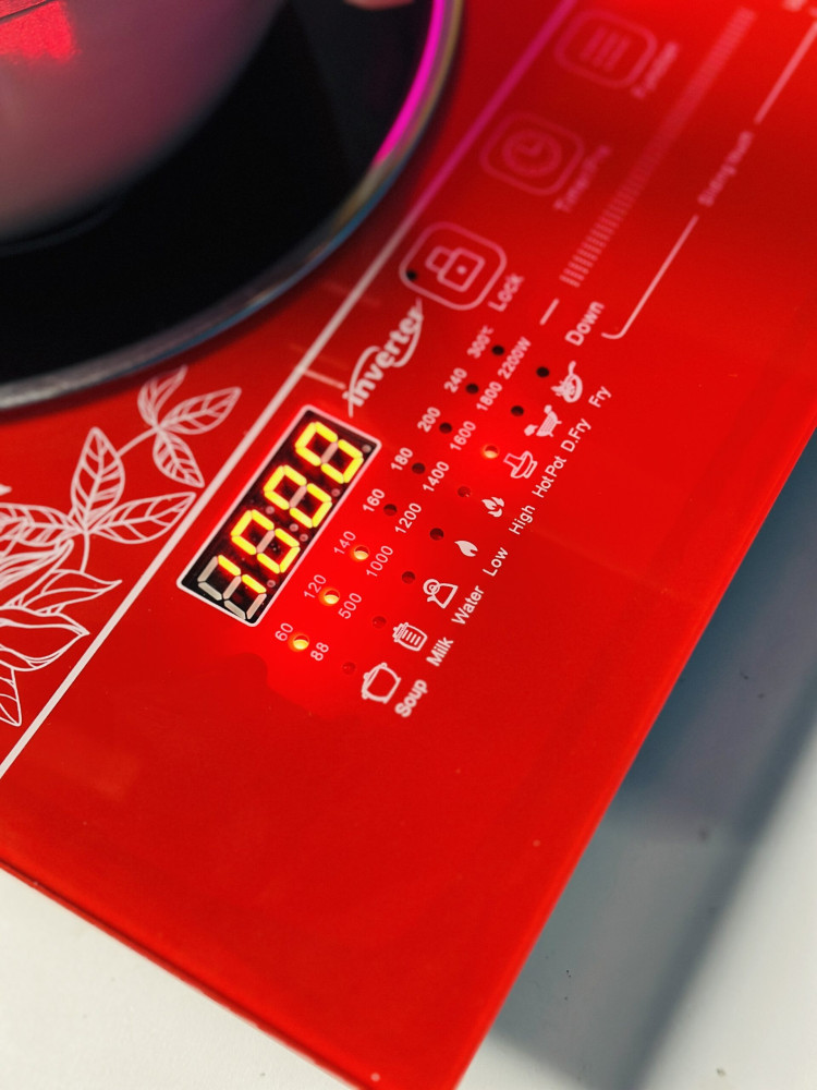 Kiam H77 Induction Cooker – 2000W